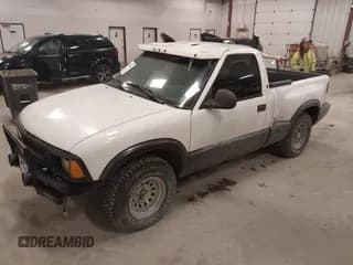 ✅ 1997 Chevrolet S-10 • VIN: 1GCCS14X3V8129198 • Лот: 41867962. Опубликован ранее на IAAI с пробегом 212 040 миль. Бесплатный доступ к архиву аукционных продаж из США и подробный отчёт об истории автомобиля на DreamBid. Изображение 2.