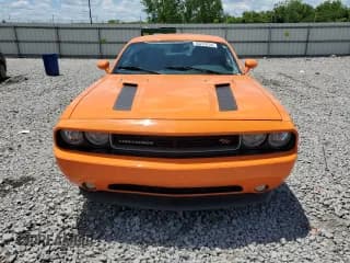 ✅ 2014 Dodge Challenger R/T 100th Anniversary Appearance • VIN: 2C3CDYBT6EH154162 • Lot: 66798194. Wystawiony na Copart z przebiegiem 87 317 mil. Bezpłatny archiwum sprzedaży aukcyjnych z USA i szczegółowy raport historii pojazdu na DreamBid. Zdjęcie 5.