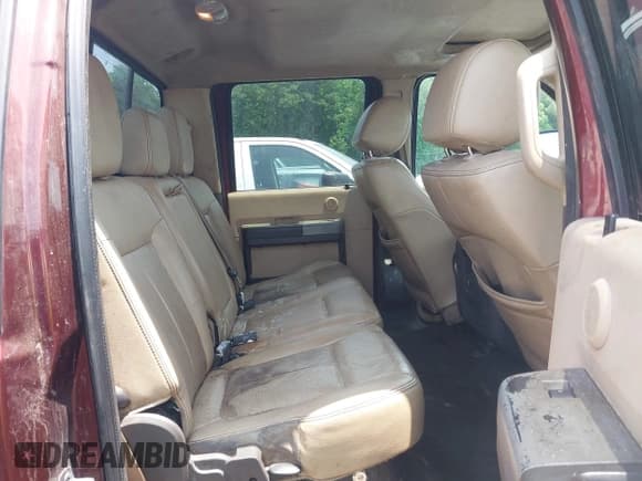 ✅ 2015 Ford F-250 Lariat • VIN: 1FT7W2BT1FEC30089 • Lot: 42384577. Listed on IAAI with 266,541 mi. Free auction sales archive from the USA and detailed vehicle history report at DreamBid. Image 8.