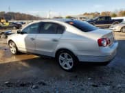 ✅ 2009 Volkswagen Passat Komfort • VIN: WVWJK73C19E004393 • Lot: 90436465. Wystawiony na Copart z przebiegiem 196 101 mil. Bezpłatny archiwum sprzedaży aukcyjnych z USA i szczegółowy raport historii pojazdu na DreamBid. Zdjęcie 2.