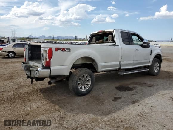 ✅ 2018 Ford F-250 XL • VIN: 1FT7X2B65JEC67291 • Лот: 81101835. Опубликован ранее на Copart с пробегом 153 373 миль. Бесплатный доступ к архиву аукционных продаж из США и подробный отчёт об истории автомобиля на DreamBid. Изображение 3.