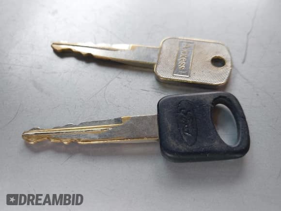 ✅ 2002 Ford F-350 XL • VIN: 1FTSW31FX2EA97211 • Lot: 42584624. Listed on IAAI with 345,736 mi. Free auction sales archive from the USA and detailed vehicle history report at DreamBid. Image 11.