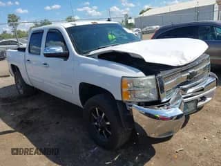 2012 Chevrolet Silverado 1500 LT z VIN 3GCPKSE73CG105576, wystawiony jako IAAI lot #43096654 z przebiegiem 230 240 mil mil oraz . Historia ofert i sprzedaży dostępna na DreamBid. Obrazek 1.