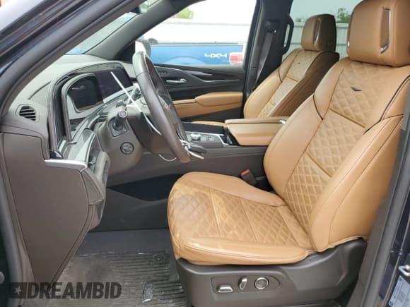 ✅ 2023 Cadillac Escalade ESV 4WD Premium Luxury • VIN: 1GYS4KKLXPR389195 • Lot: 60426605. Wystawiony na Copart z przebiegiem 48 160 mil. Bezpłatny archiwum sprzedaży aukcyjnych z USA i szczegółowy raport historii pojazdu na DreamBid. Zdjęcie 7.