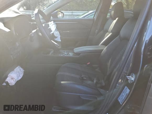 ✅ 2025 Mazda CX-50 S Select • VIN: 7MMVABAM3SN304753 • Lot: 94593755. Wystawiony na Copart z przebiegiem Nie podano. Bezpłatny archiwum sprzedaży aukcyjnych z USA i szczegółowy raport historii pojazdu na DreamBid. Zdjęcie 7.