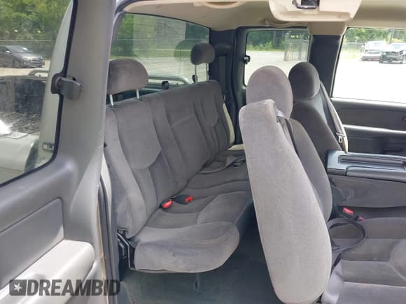 ✅ 2003 GMC Sierra 1500 SLE • VIN: 2GTEC19V031235718 • Лот: 42176836. Опубликован ранее на IAAI с пробегом 225 599 миль. Бесплатный доступ к архиву аукционных продаж из США и подробный отчёт об истории автомобиля на DreamBid. Изображение 8.