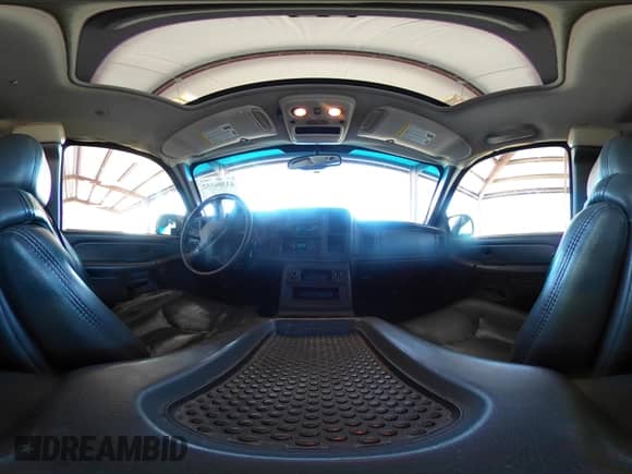 ✅ 2005 Chevrolet Silverado 1500 LS • VIN: 2GCEC19T851358412 • Lot: 43306552. Wystawiony na IAAI z przebiegiem 288 244 mil mil. Skorzystaj z bezpłatnego archiwum sprzedaży aukcyjnych z USA i zobacz szczegółowy raport historii pojazdu na DreamBid. Zdjęcie 18.