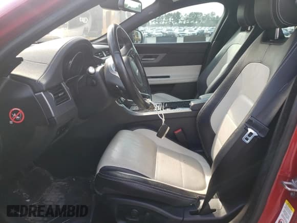 ✅ 2016 Jaguar XF 35t R-Sport • VIN: SAJBL4BV7GCY16276 • Lot: 70873985. Listed on Copart with 110,739 mi. Free auction sales archive from the USA and detailed vehicle history report at DreamBid. Image 7.