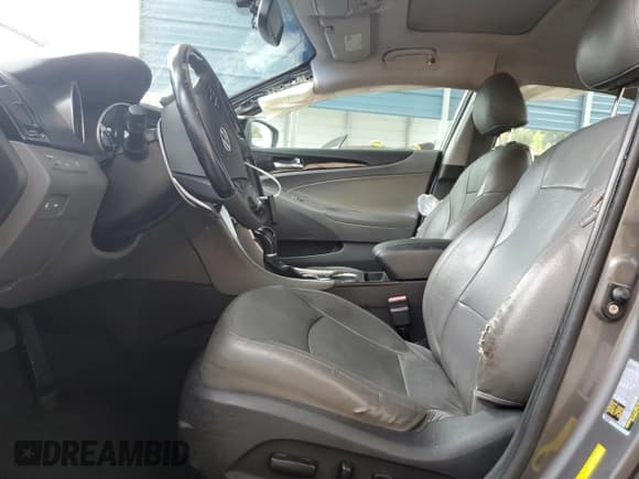 ✅ 2011 Hyundai Sonata SE • VIN: 5NPEC4AB8BH297190 • Lot: 72908454. Listed on Copart with 164,259 mi. Free auction sales archive from the USA and detailed vehicle history report at DreamBid. Image 7.