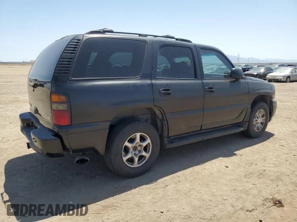 ✅ 2001 GMC Yukon Denali • VIN: 1GKEK63UX1J289499 • Lot: 62155875. Wystawiony na Copart z przebiegiem 218 526 mil. Bezpłatny archiwum sprzedaży aukcyjnych z USA i szczegółowy raport historii pojazdu na DreamBid. Zdjęcie 3.