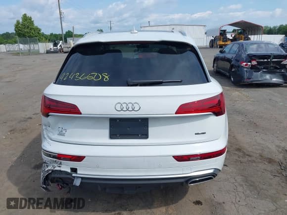 ✅ 2023 Audi Q5 S line Premium Plus • VIN: WA1EAAFY9P2148081 • Lot: 42436508. Listed on IAAI with 25,877 mi. Free auction sales archive from the USA and detailed vehicle history report at DreamBid. Image 16.