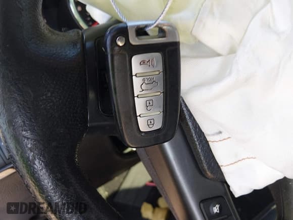 ✅ 2012 Kia Sorento SX • VIN: 5XYKW4A25CG199978 • Lot: 43832286. Listed on IAAI with 235,064 mi. Free auction sales archive from the USA and detailed vehicle history report at DreamBid. Image 11.