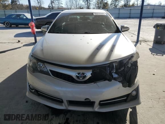 ✅ 2013 Toyota Camry L • VIN: 4T1BF1FK1DU257913 • Lot: 93245995. Wystawiony na Copart z przebiegiem 134 730 mil. Bezpłatny archiwum sprzedaży aukcyjnych z USA i szczegółowy raport historii pojazdu na DreamBid. Zdjęcie 5.