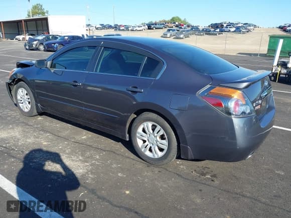 ✅ 2011 Nissan Altima S • VIN: 1N4AL2AP4BC115548 • Lot: 43424469. Listed on IAAI with 111,249 mi. Free auction sales archive from the USA and detailed vehicle history report at DreamBid. Image 3.