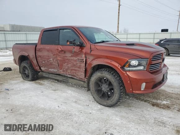 ✅ 2017 Ram 1500 Sport • VIN: 1C6RR7MT6HS724101 • Lot: 45548465. Wystawiony na Copart z przebiegiem 48 031 mil. Bezpłatny archiwum sprzedaży aukcyjnych z USA i szczegółowy raport historii pojazdu na DreamBid. Zdjęcie 4.
