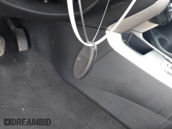 ✅ 2015 Nissan Altima S • VIN: 1N4AL3AP6FC470393 • Lot: 43307257. Wystawiony na IAAI z przebiegiem 210 534 mil. Bezpłatny archiwum sprzedaży aukcyjnych z USA i szczegółowy raport historii pojazdu na DreamBid. Zdjęcie 11.