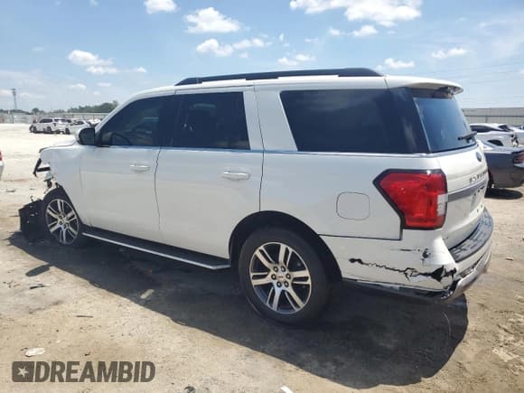 ✅ 2022 Ford Expedition XLT • VIN: 1FMJU1HTXNEA17536 • Лот: 67043405. Опубликован ранее на Copart с пробегом 64 465 миль. Бесплатный доступ к архиву аукционных продаж из США и подробный отчёт об истории автомобиля на DreamBid. Изображение 2.