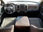 ✅ 2009 Dodge 1500 SLT • VIN: 1D3HB18T59S735955 • Lot: 88957035. Wystawiony na Copart z przebiegiem 139 439 mil. Bezpłatny archiwum sprzedaży aukcyjnych z USA i szczegółowy raport historii pojazdu na DreamBid. Zdjęcie 8.