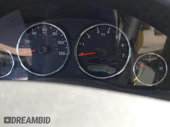 ✅ 2008 Jeep Liberty Sport • VIN: 1J8GN28K98W160560 • Lot: 43763771. Listed on IAAI with 146,442 mi. Free auction sales archive from the USA and detailed vehicle history report at DreamBid. Image 7.