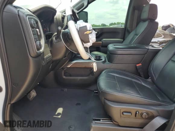 2022 Chevrolet Silverado 2500HD High Country with VIN 1GC4YREY4NF101415, listed as a Copart auction lot 59023915 with 91,835 mi miles and Salvage title. Bid and sale history available at DreamBid. Image 7.