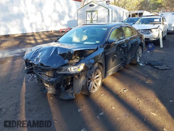 ✅ 2016 Volkswagen Passat SEL Premium • VIN: 1VWCM7A39GC059718 • Lot: 41222814. Wystawiony na IAAI z przebiegiem 117 627 mil. Bezpłatny archiwum sprzedaży aukcyjnych z USA i szczegółowy raport historii pojazdu na DreamBid. Zdjęcie 17.