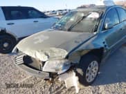 ✅ 2003 Volkswagen Passat GLS • VIN: WVWPH63B23P274061 • Lot: 41328068. Wystawiony na IAAI z przebiegiem Nie podano. Bezpłatny archiwum sprzedaży aukcyjnych z USA i szczegółowy raport historii pojazdu na DreamBid. Zdjęcie 6.