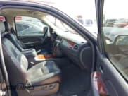 ✅ 2009 Chevrolet Tahoe LTZ • VIN: 1GNFC33J69R285570 • Lot: 41701424. Listed on IAAI with 165,811 mi. Free auction sales archive from the USA and detailed vehicle history report at DreamBid. Image 5.