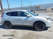 ✅ 2016 Nissan Rogue SV • VIN: JN8AT2MV4GW138021 • Lot: 42620806. Listed on IAAI with 171,482 mi. Free auction sales archive from the USA and detailed vehicle history report at DreamBid. Image 14.