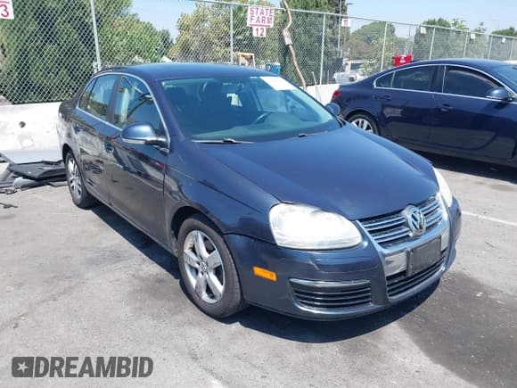 ✅ 2009 Volkswagen Jetta SE • VIN: 3VWRZ71K79M121346 • Lot: 42866740. Listed on IAAI with 182,721 mi. Free auction sales archive from the USA and detailed vehicle history report at DreamBid. Image 1.