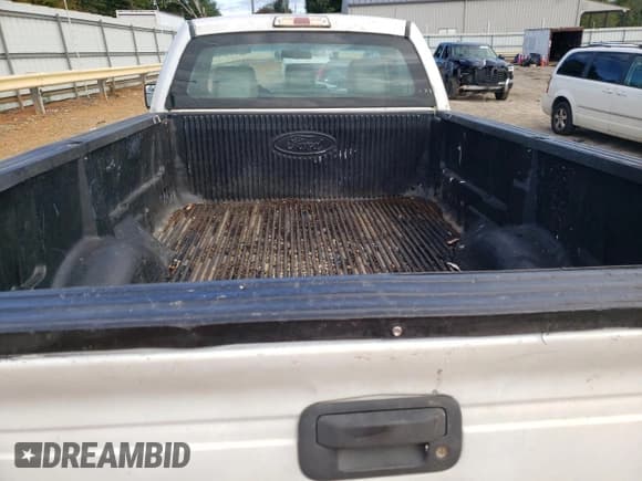 ✅ 2014 Ford F-150 XL • VIN: 1FTMF1CM3EKD16007 • Lot: 82383735. Listed on Copart with 291,138 mi. Free auction sales archive from the USA and detailed vehicle history report at DreamBid. Image 10.