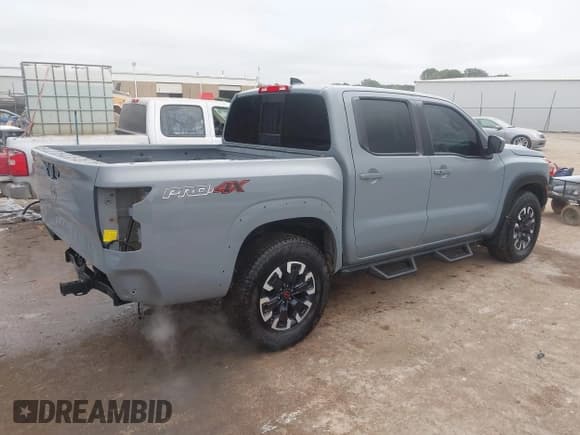 ✅ 2024 Nissan Frontier SV • VIN: 1N6ED1EK9RN671061 • Lot: 43376119. Listed on IAAI with 19,939 mi. Free auction sales archive from the USA and detailed vehicle history report at DreamBid. Image 4.