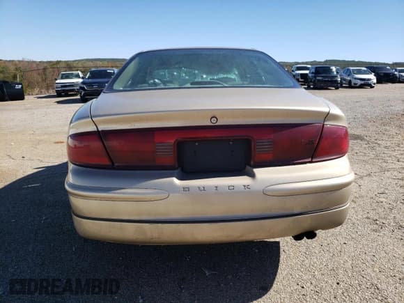 ✅ 2004 Buick Regal LS • VIN: 2G4WB52K741225022 • Lot: 82591195. Listed on Copart with 194,220 mi. Free auction sales archive from the USA and detailed vehicle history report at DreamBid. Image 6.