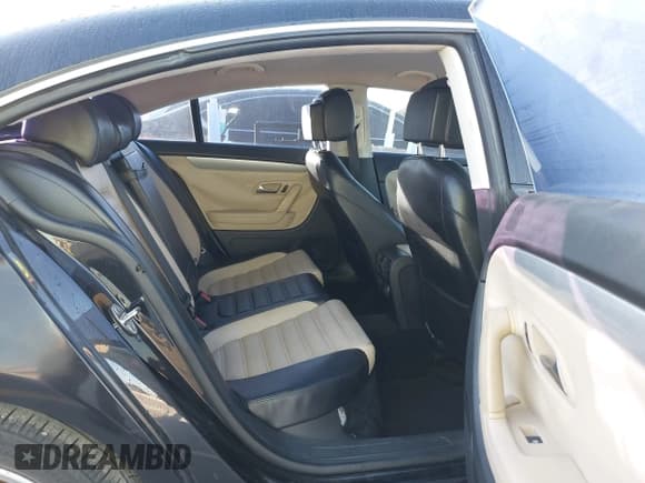 ✅ 2014 Volkswagen CC Sport • VIN: WVWBN7AN2EE518540 • Лот: 43599595. Опубликован ранее на IAAI с пробегом 160 009 миль. Бесплатный доступ к архиву аукционных продаж из США и подробный отчёт об истории автомобиля на DreamBid. Изображение 8.