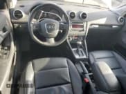 ✅ 2011 Audi A3 Premium Plus • VIN: WAUKFBFM1BA088838 • Lot: 85447544. Wystawiony na Copart z przebiegiem 93 273 mil. Bezpłatny archiwum sprzedaży aukcyjnych z USA i szczegółowy raport historii pojazdu na DreamBid. Zdjęcie 8.
