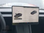 ✅ 2025 Tesla Model 3 Long Range • VIN: 5YJ3E1EA5SF911256 • Lot: 41509976. Wystawiony na IAAI z przebiegiem 1 806 mil. Bezpłatny archiwum sprzedaży aukcyjnych z USA i szczegółowy raport historii pojazdu na DreamBid. Zdjęcie 17.