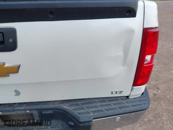 ✅ 2012 Chevrolet Silverado 1500 LTZ • VIN: 3GCPKTE72CG281668 • Lot: 42468867. Wystawiony na IAAI z przebiegiem 139 316 mil. Bezpłatny archiwum sprzedaży aukcyjnych z USA i szczegółowy raport historii pojazdu na DreamBid. Zdjęcie 19.