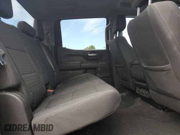 ✅ 2021 Chevrolet Silverado 1500 LT • VIN: 3GCUYDED4MG104957 • Lot: 56870154. Wystawiony na Copart z przebiegiem 55 068 mil. Bezpłatny archiwum sprzedaży aukcyjnych z USA i szczegółowy raport historii pojazdu na DreamBid. Zdjęcie 10.