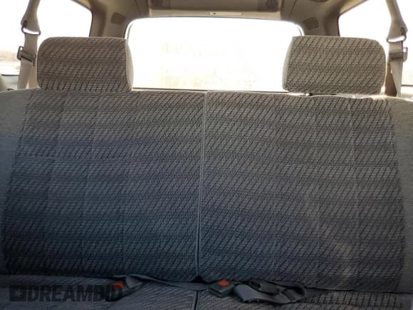 ✅ 1993 Toyota 4Runner • VIN: JT3VN29V1P0017082 • Lot: 79711994. Wystawiony na Copart z przebiegiem 196 802 mil. Bezpłatny archiwum sprzedaży aukcyjnych z USA i szczegółowy raport historii pojazdu na DreamBid. Zdjęcie 10.