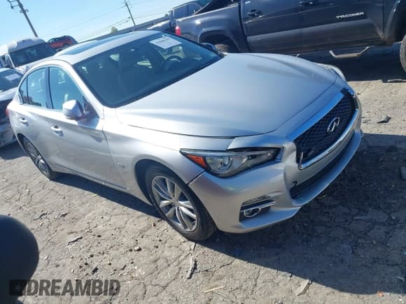 ✅ 2016 Infiniti Q50 Premium • VIN: JN1CV7AP6GM200454 • Lot: 43600199. Wystawiony na IAAI z przebiegiem 110 549 mil. Bezpłatny archiwum sprzedaży aukcyjnych z USA i szczegółowy raport historii pojazdu na DreamBid. Zdjęcie 1.