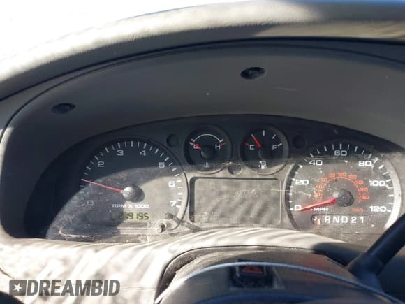 ✅ 2011 Ford Ranger XLT • VIN: 1FTKR4EE3BPB03532 • Lot: 41723661. Listed on IAAI with 219,195 mi. Free auction sales archive from the USA and detailed vehicle history report at DreamBid. Image 7.