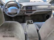 ✅ 2001 Chevrolet Impala • VIN: 2G1WF52E419257936 • Lot: 63471455. Wystawiony na Copart z przebiegiem 244 653 mil. Bezpłatny archiwum sprzedaży aukcyjnych z USA i szczegółowy raport historii pojazdu na DreamBid. Zdjęcie 8.