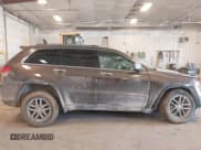 ✅ 2018 Jeep Grand Cherokee Limited • VIN: 1C4RJFBG9JC268479 • Lot: 42032948. Listed on IAAI with 106,077 mi. Free auction sales archive from the USA and detailed vehicle history report at DreamBid. Image 13.