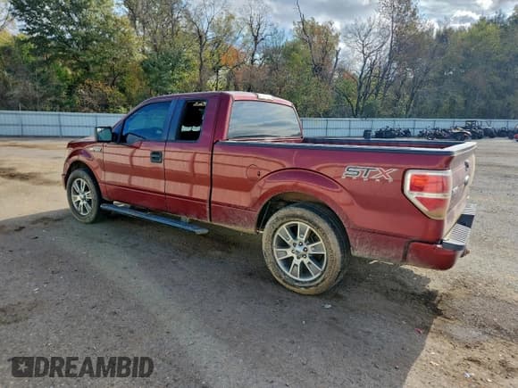 ✅ 2014 Ford F-150 XL • VIN: 1FTFX1CF9EKF20978 • Лот: 94157915. Опубликован ранее на Copart с пробегом 232 516 миль. Бесплатный доступ к архиву аукционных продаж из США и подробный отчёт об истории автомобиля на DreamBid. Изображение 2.