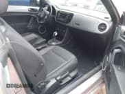 ✅ 2013 Volkswagen Beetle 2.5L • VIN: 3VW5X7AT7DM816111 • Lot: 41556528. Listed on IAAI with 123,133 mi. Free auction sales archive from the USA and detailed vehicle history report at DreamBid. Image 5.