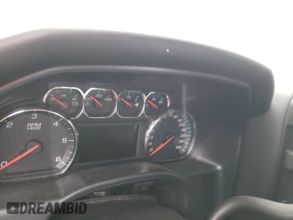 ✅ 2018 Chevrolet Silverado 1500 LT • VIN: 3GCPCREC2JG386396 • Лот: 72262134. Опубликован ранее на Copart с пробегом Не указан. Бесплатный доступ к архиву аукционных продаж из США и подробный отчёт об истории автомобиля на DreamBid. Изображение 9.