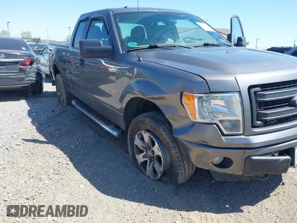 ✅ 2013 Ford F-150 XL • VIN: 1FTFX1EF4DFA13572 • Lot: 42122906. Wystawiony na IAAI z przebiegiem 183 071 mil. Bezpłatny archiwum sprzedaży aukcyjnych z USA i szczegółowy raport historii pojazdu na DreamBid. Zdjęcie 6.