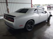 ✅ 2020 Dodge Challenger GT • VIN: 2C3CDZJG3LH194982 • Lot: 43304590. Wystawiony na IAAI z przebiegiem 47 741 mil. Bezpłatny archiwum sprzedaży aukcyjnych z USA i szczegółowy raport historii pojazdu na DreamBid. Zdjęcie 4.