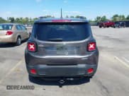 ✅ 2017 Jeep Renegade Latitude • VIN: ZACCJABB9HPF72060 • Lot: 43168388. Wystawiony na IAAI z przebiegiem 54 259 mil. Bezpłatny archiwum sprzedaży aukcyjnych z USA i szczegółowy raport historii pojazdu na DreamBid. Zdjęcie 17.