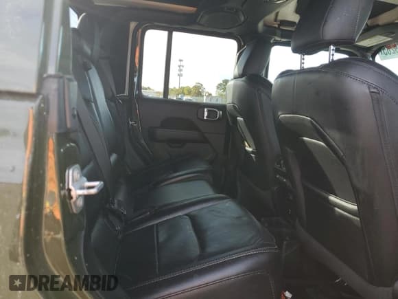 ✅ 2021 Jeep Gladiator High Altitude • VIN: 1C6HJTFG0ML557203 • Lot: 82329285. Listed on Copart with Not provided. Free auction sales archive from the USA and detailed vehicle history report at DreamBid. Image 10.