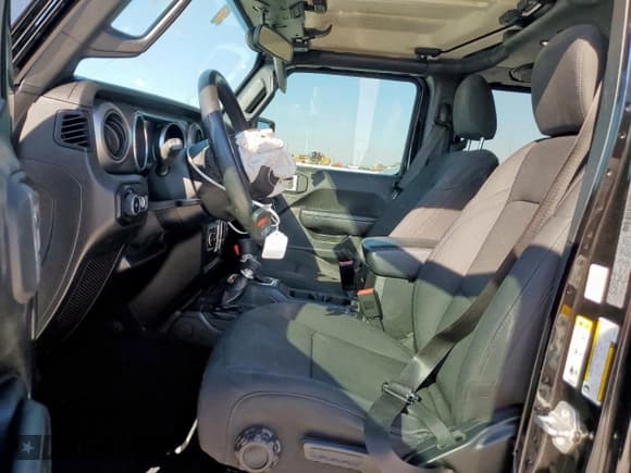 ✅ 2020 Jeep Wrangler Unlimited Willys • VIN: 1C4HJXDN5LW159466 • Lot: 81921885. Listed on Copart with 93,098 mi. Free auction sales archive from the USA and detailed vehicle history report at DreamBid. Image 7.